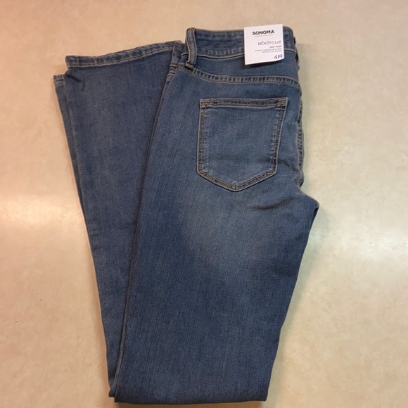Sonoma Bootcut MidRise Supersoft Stretch Jeans NWT - Picture 2 of 14